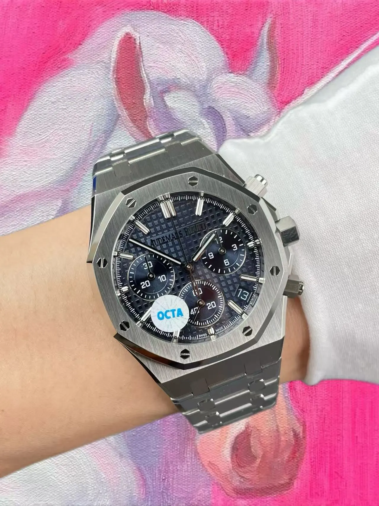 26240 藍盤上手:41mm 一體鏈貼腕效果